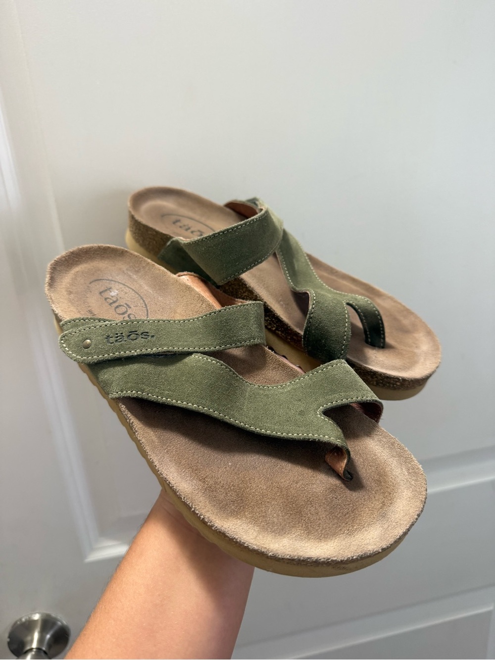 Taos Footwear Lola Sandals in Green Size 7-7.5
